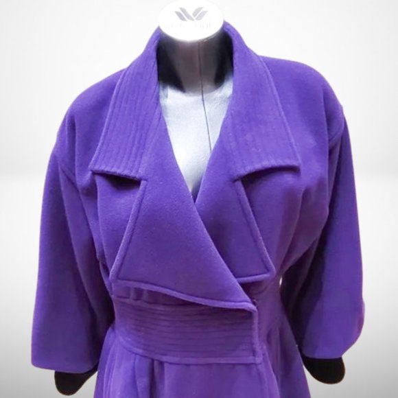 Christian Lacroix Stunning Luxurious Wool & Cashmere Coat. - Picture 2 of 8